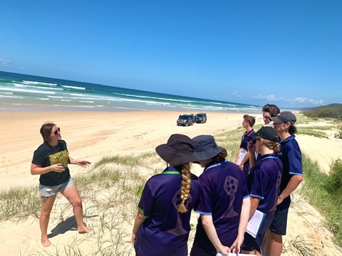 Marine Scientist and Esri Australia Education Manager Jennah Williams leading field excursion
